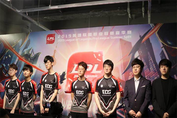 【EDG赛后群访】教练:“我们的状态可以变得更好”