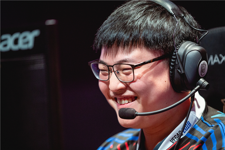 ptt网友jackysuyu札克擺明完全一丁點用都不可能有的reddit网友